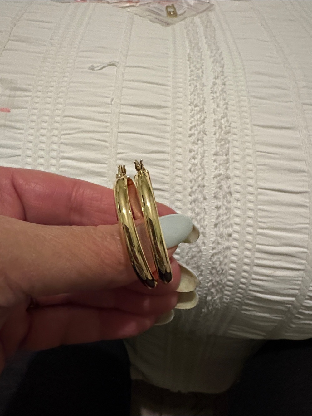 Classic Gold Hoop Earrings - Timeless Women's Jewelry